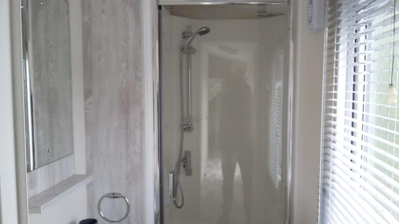 מילום Majestic Holiday Villa מראה חיצוני תמונה
